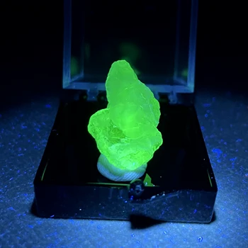 Лучшее! 100% натуральный Мексиканский Зеленый флуоресцентный гиалит (Стеклянный Опал) образец минерала кварц + размер коробки 3,4 см